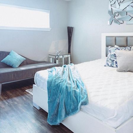 Premium Styled 2 Bedroom Apt In The Heart Of The Heights Houston Exterior photo