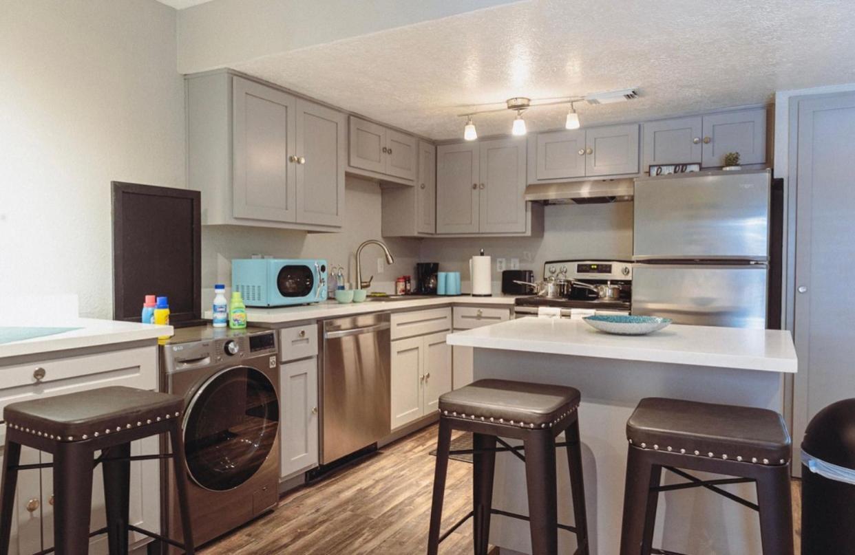 Premium Styled 2 Bedroom Apt In The Heart Of The Heights Houston Exterior photo