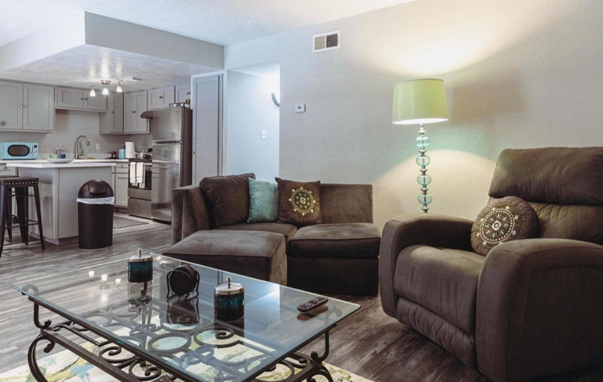 Premium Styled 2 Bedroom Apt In The Heart Of The Heights Houston Exterior photo